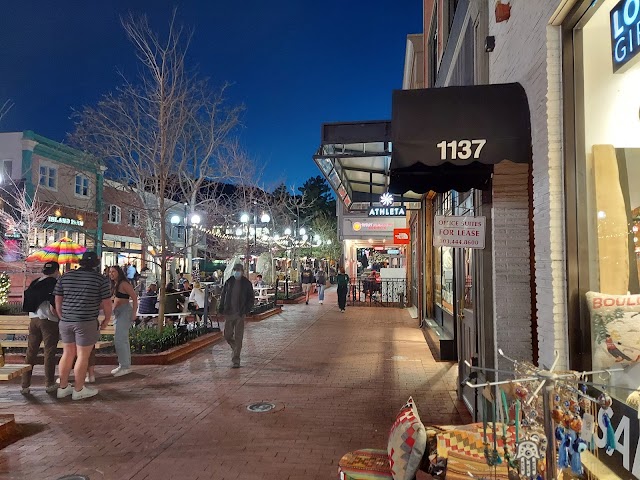 Photo of Pearl Street in Downtown