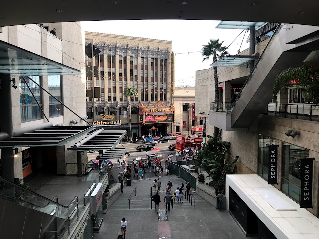 Photo of Hollywood Walk Of Fame HQ in Hollywood