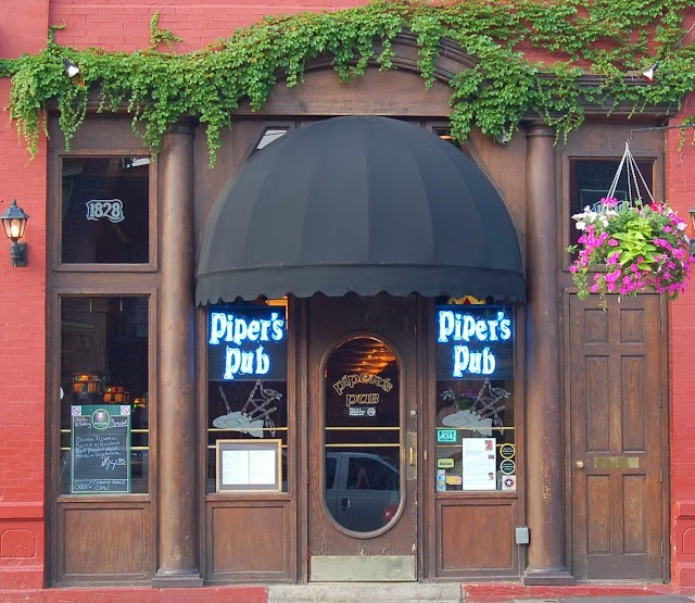Photo of Piper's Pub in South Side Flats