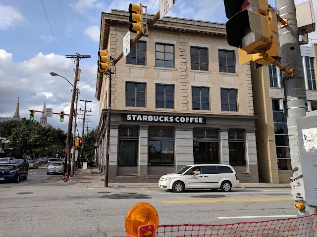Photo of Starbucks in North Oakland