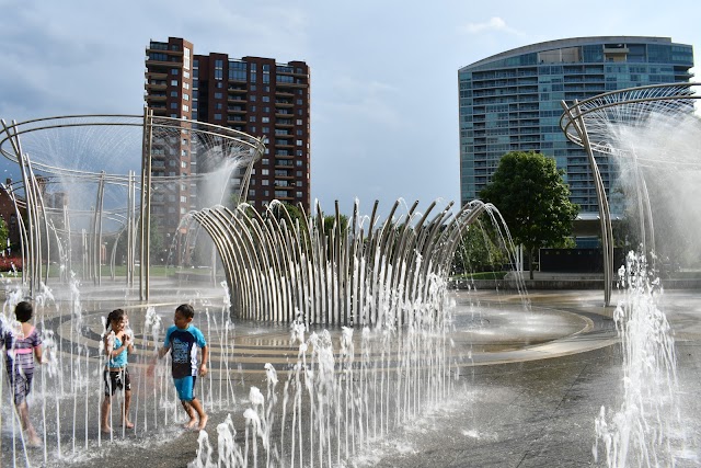 Photo of Bicentennial Park in River South District