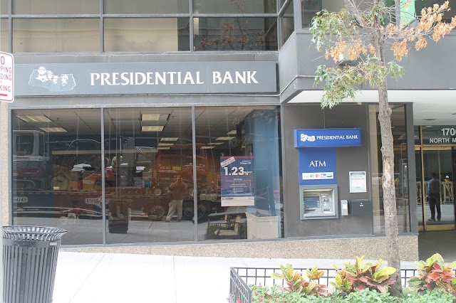 Photo of Presidential Bank in North Rosslyn