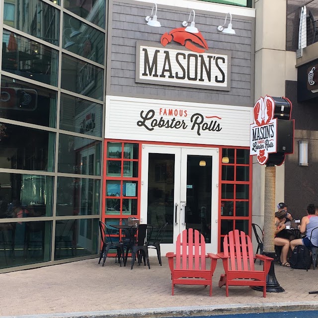 Photo of Mason's Famous Lobster Rolls in National Harbor